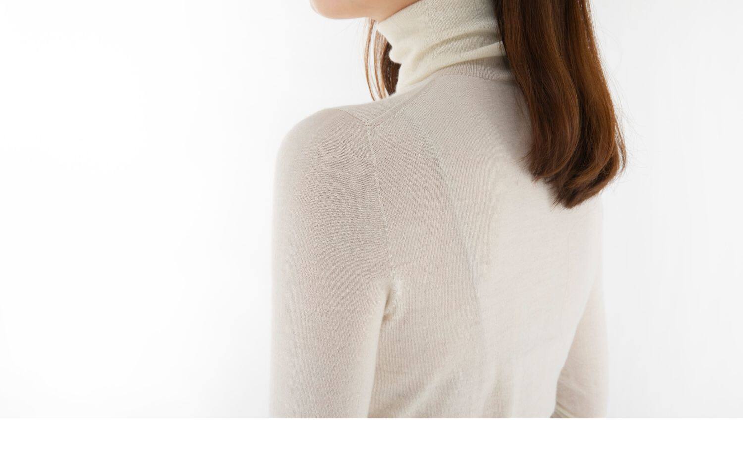 小金象 CASHMERE 100%- 18针一体成型超薄精纺羊绒修身高领打底衫